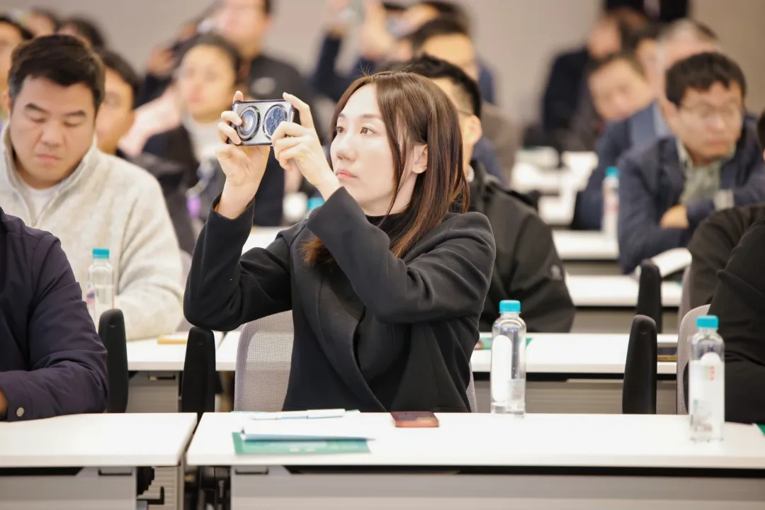 算新闻中心还是科普中心，非要选一个，直接给出答案